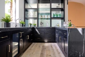 Custom Bar