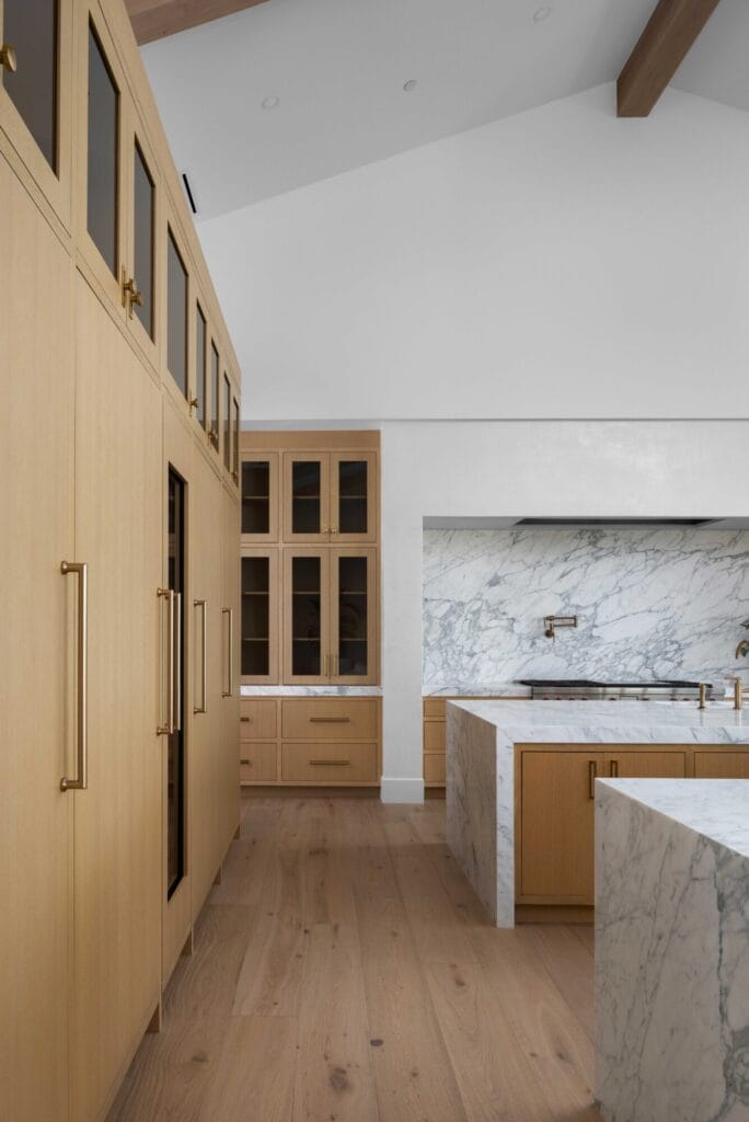 light wood luxury kitchen cabinets