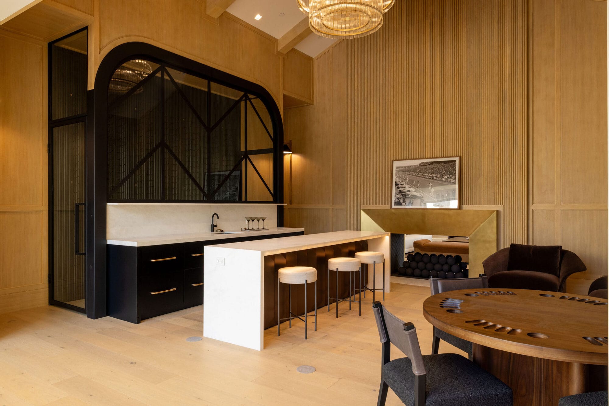 Modern black bar